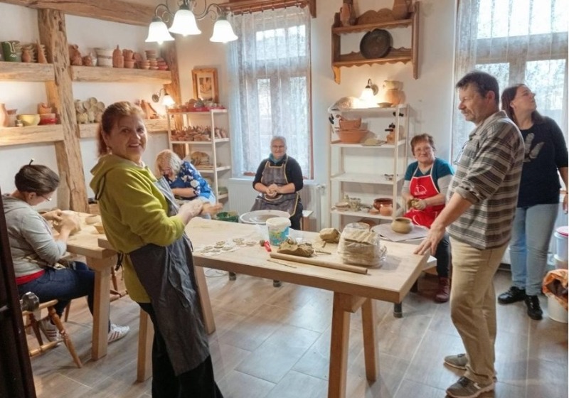 Agyagos alkotókör