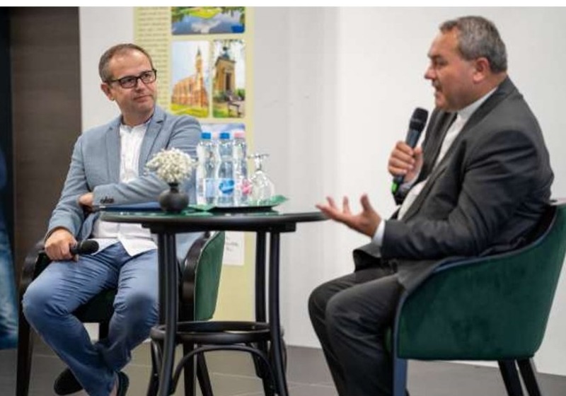 Beszámoló a Polgári Szalon estjéről
