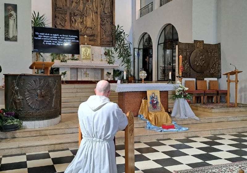 Családfa gyógyító szentmise 2026. április