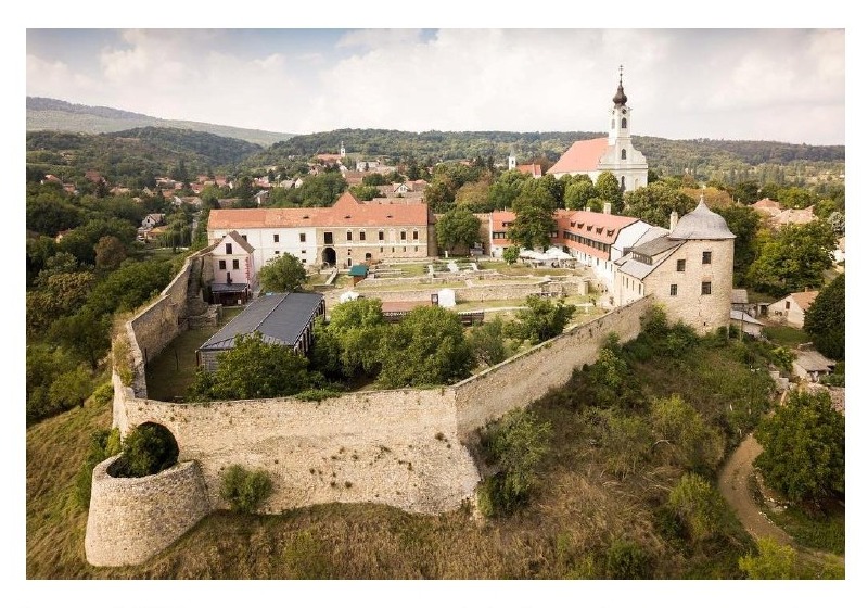 A „Pécsváradi monostorvár” bekerült a Baranya Vármegyei Értéktárba