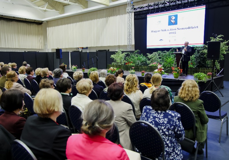 Magyar Nők a Jövő Nemzedékért 2025