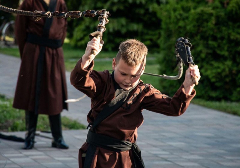 Rendhagyó tanórákat tartottak a Dalia Népfőiskola tagjai az anyaországban