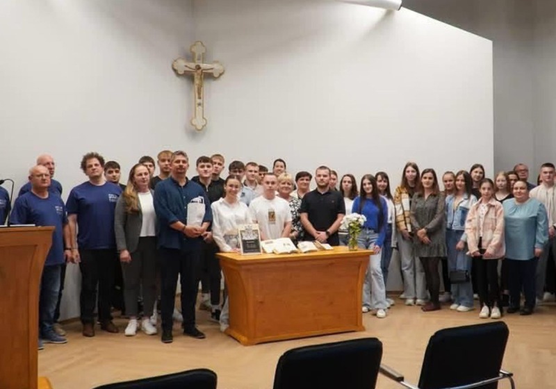 Tóth Péter Lóránt versvándor tartott előadást Kárpátalján