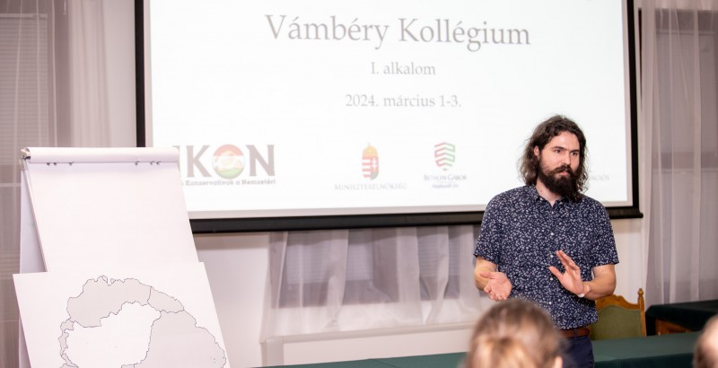 Vámbéry kollégium 24